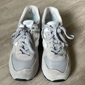 Men’s size 7 (fits women’s 8.5) New Balance 574 in grey